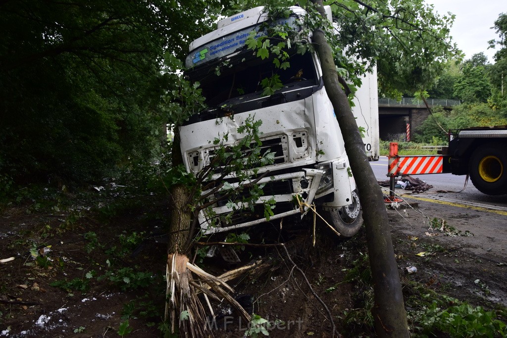 Schwerer VU A 3 Rich Oberhausen Hoehe AK Leverkusen P392.JPG - Miklos Laubert